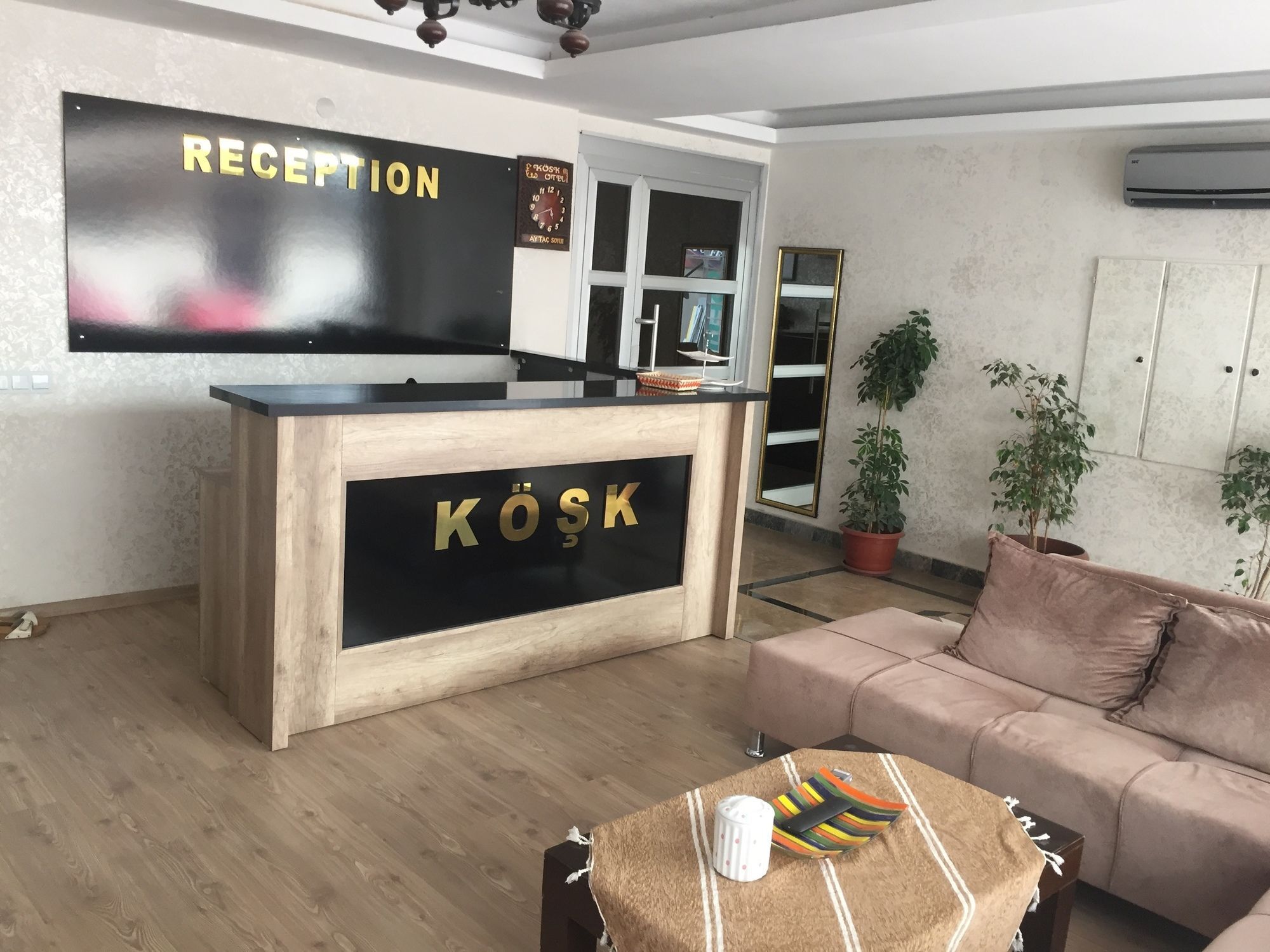 Kosk Hotel Antalya Eksteriør billede